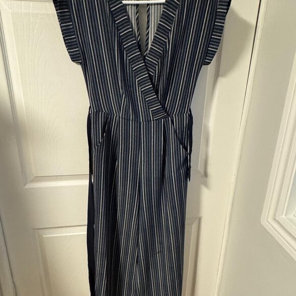 Jumpsuit - Picture 2 of 4